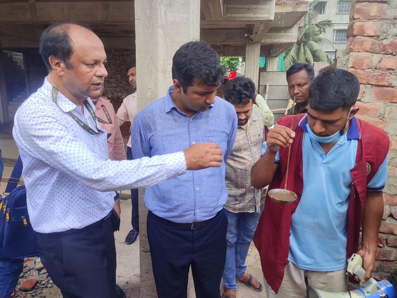 এডিসের লার্ভা পাওয়ায় ১০ স্থাপনাকে দক্ষিণ সিটির ৭০ হাজার টাকা জরিমানা