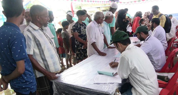 ফেনীতে প্রকৃতি ও জীবন স্বাস্থ্যসেবা কেন্দ্রের বিনামূল্যে চিকিৎসা সেবা প্রদান prokritibarta