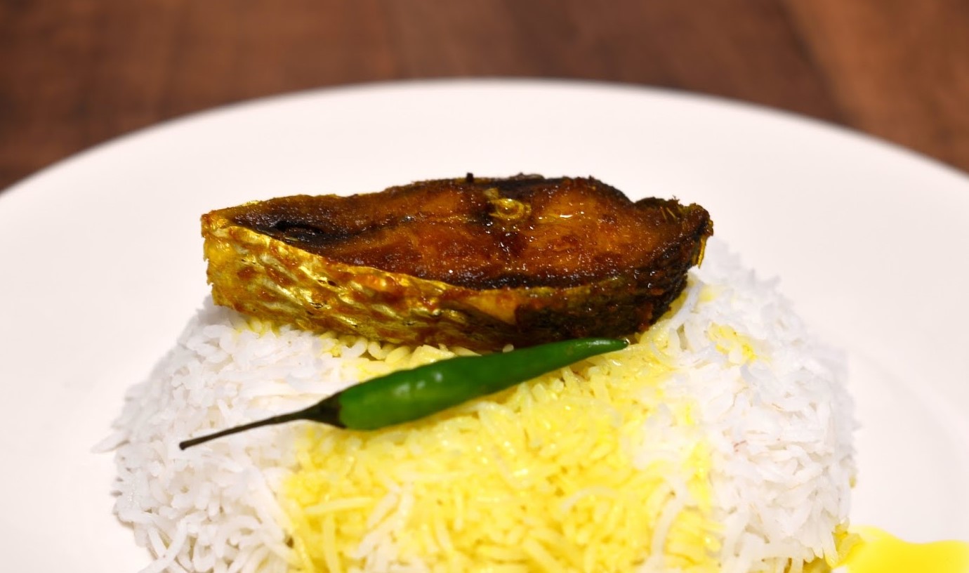 দুর্গাপূজায় ইলিশ ভোজন নিয়ে সনাতনী ধর্ম কি বলে? prokritibarta