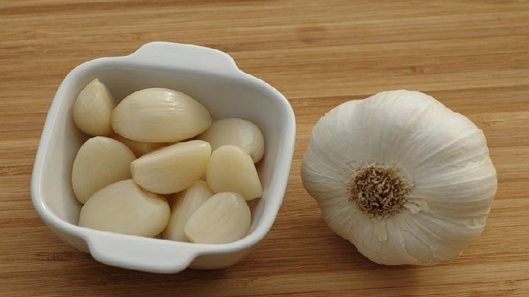 শুষ্ক কাশি? রান্নাঘরেই মিলবে সমাধান prokritibarta