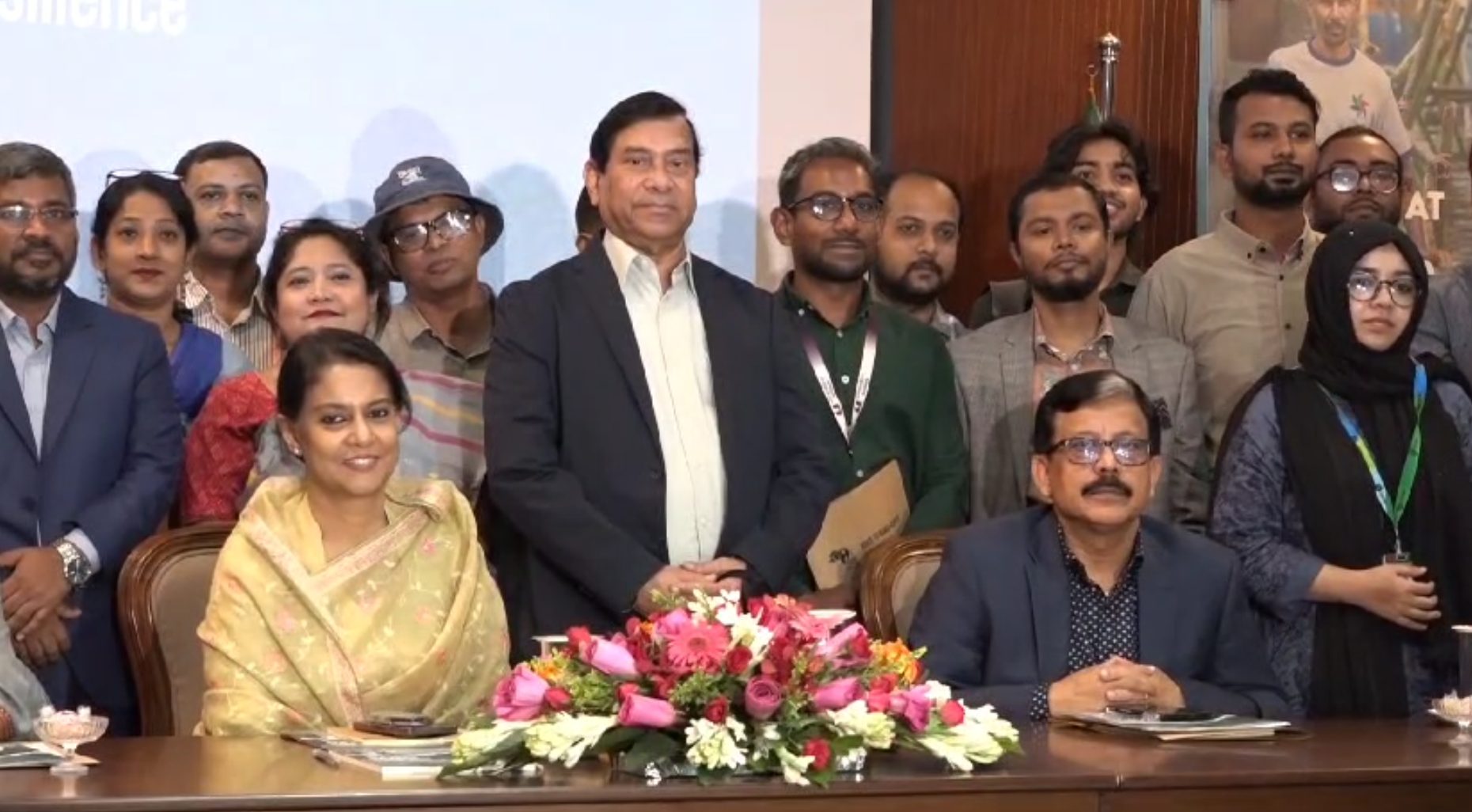 জলবায়ু পরিবর্তন মোকাবিলায় ন্যায়সঙ্গত অর্থায়ন দাবি পরিবেশ উপদেষ্টার prokritibarta, Prokriti O Jibon Foundation
